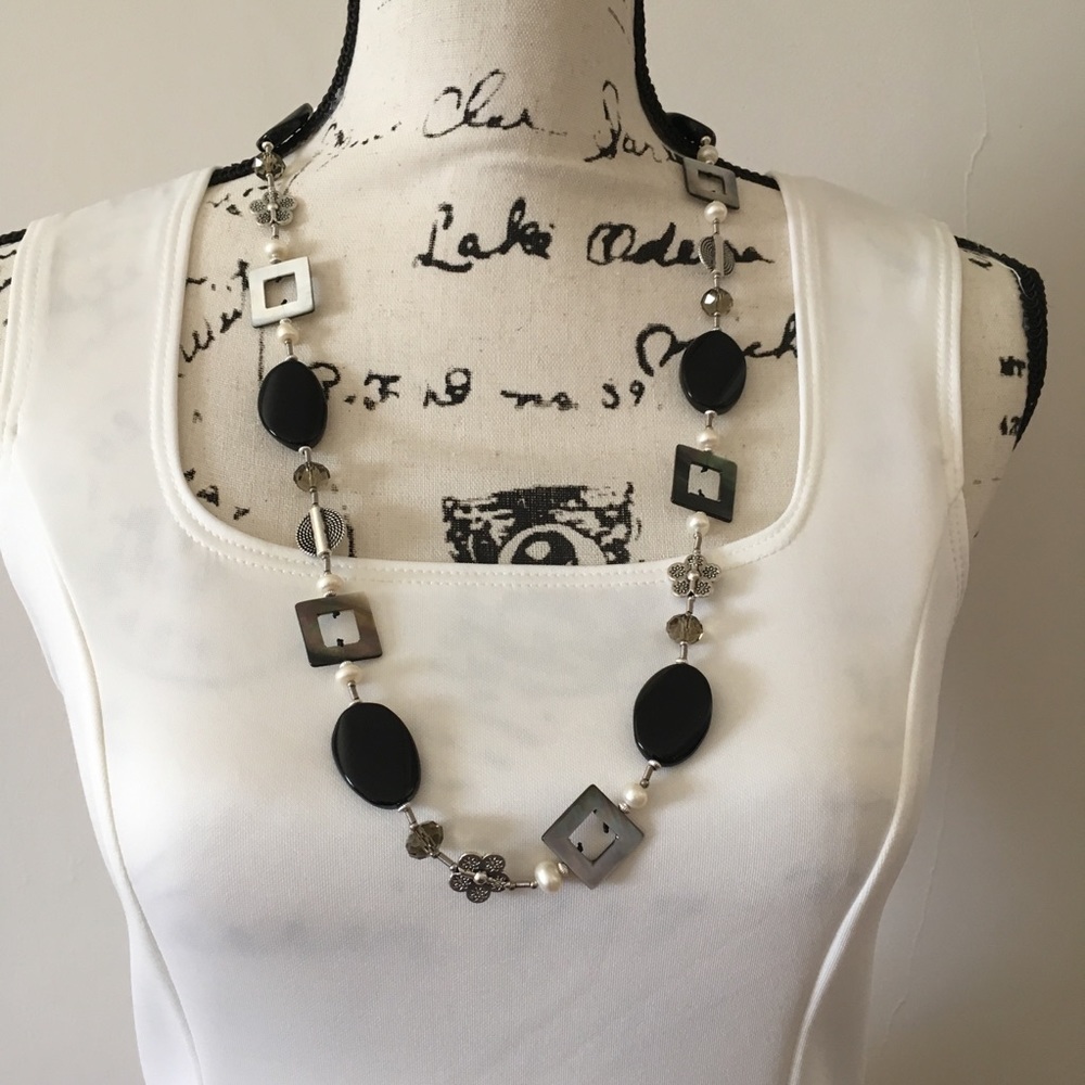 Premier Designs Modern Art Necklace